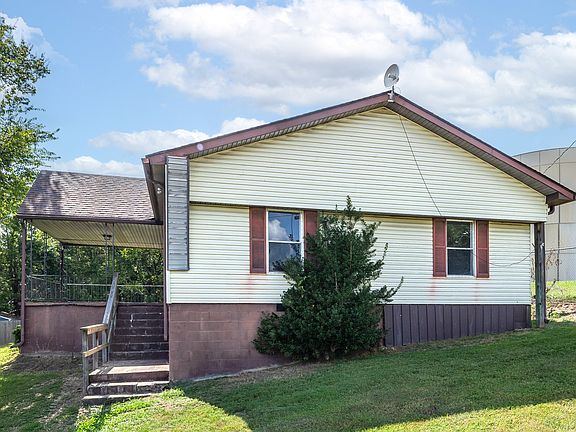 3rd image of 109 Fairview Ave