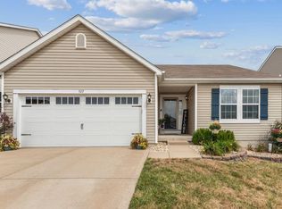 527 Rifle Ridge Dr, Wentzville, MO 63385