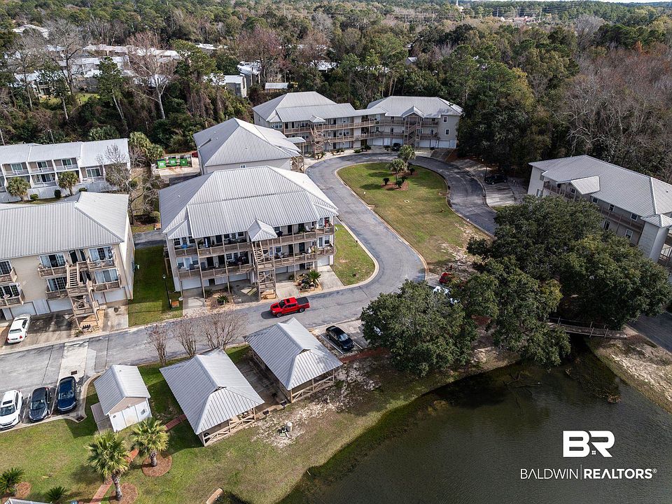 1st image of 4 Yacht Club Dr APT 166