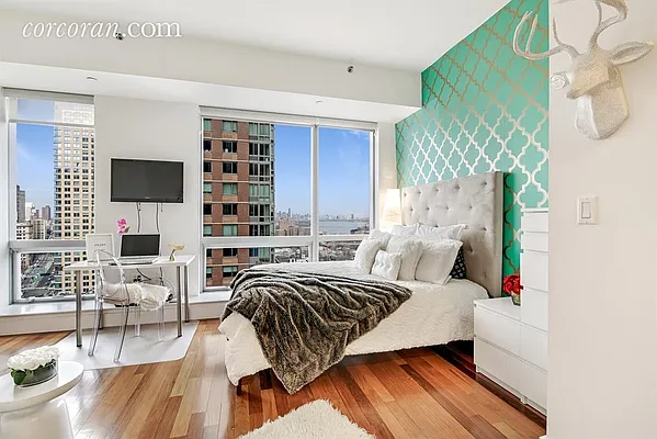 Sold by Corcoran | media 5