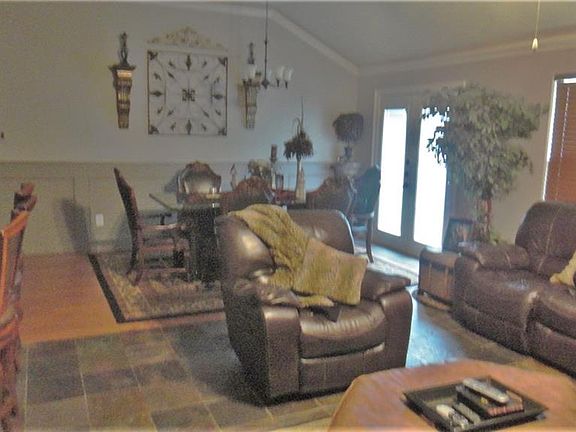 3rd image of 2505 Glenhaven Dr