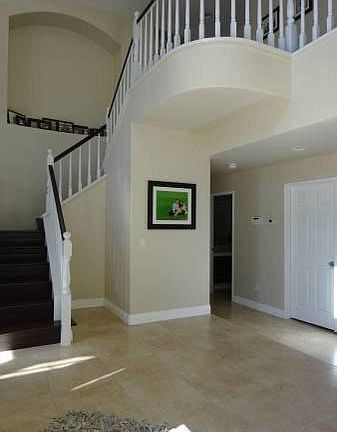 2nd image of 601 Westview Pl