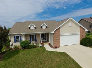 1470 Rock Ridge Ln, Lake Geneva, WI 53147