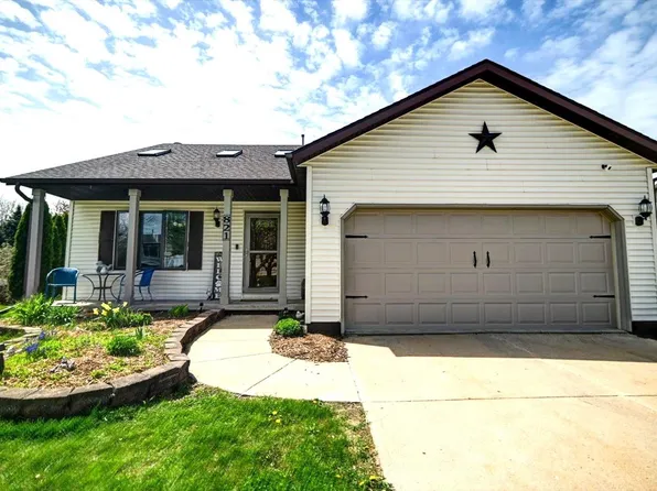 821 N Clover Ln, Cottage Grove, WI 53527