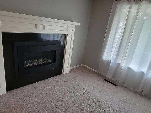 5th image of 8111 Cirque Dr W