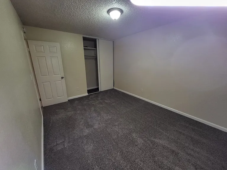5215 Bayview Ave — Photo 16