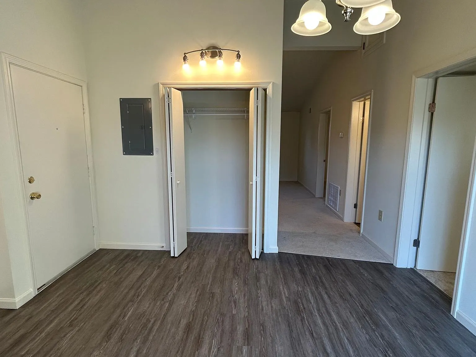 2 bed, $1,725 — Photo 3