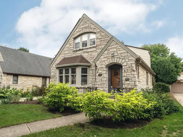 2821 N 70th STREET, Milwaukee, WI 53210