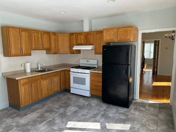 16 Henderson Ave #1, Worcester, MA 01603