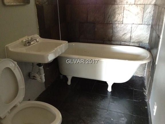 5th image of 7987 Placid St