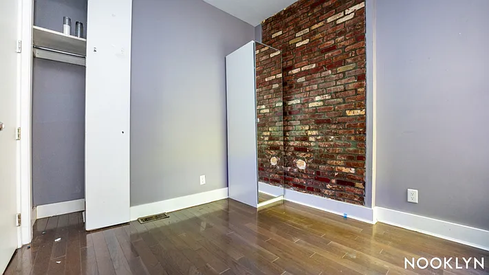 Rented by Nooklyn NYC LLC | media 19