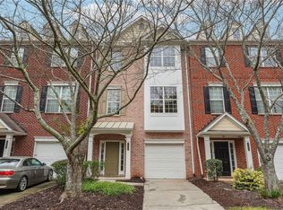11798 Wellsley Way, Alpharetta, GA 30005