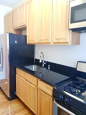 Rented by BRICK & GALO REALTY CORP | media 10