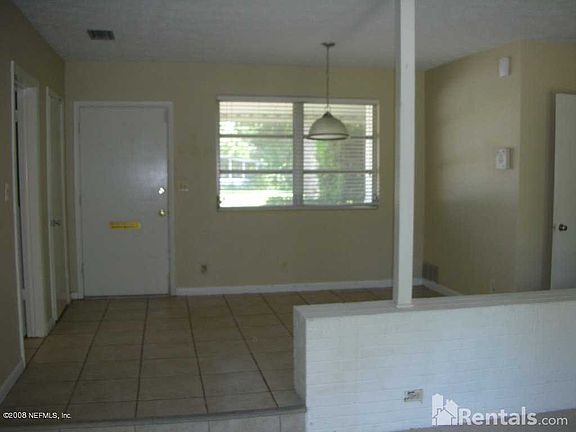 4th image of 517 Pine St
