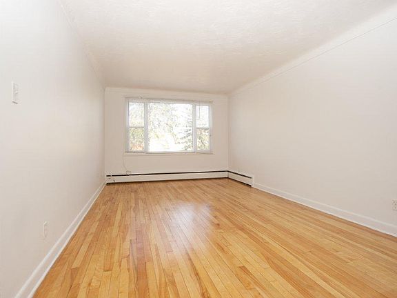 5th image of 358 McArthur Ave #8732
