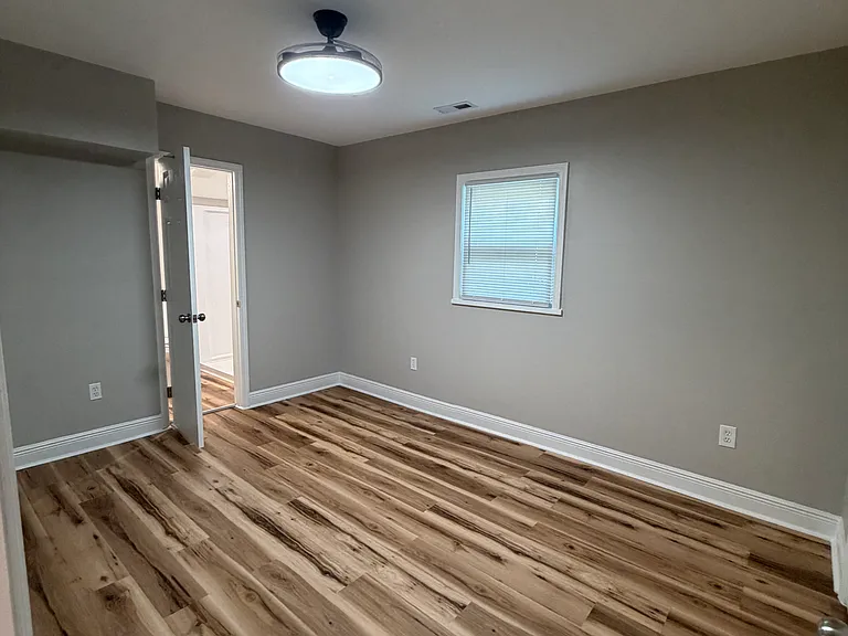 309 Ellington St — Photo 5