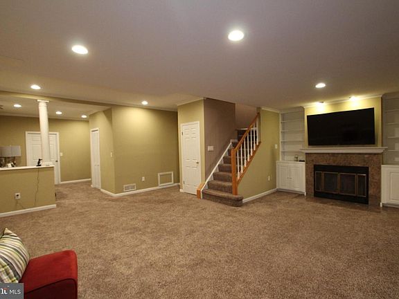 3rd image of 5145 Columbia Rd #831