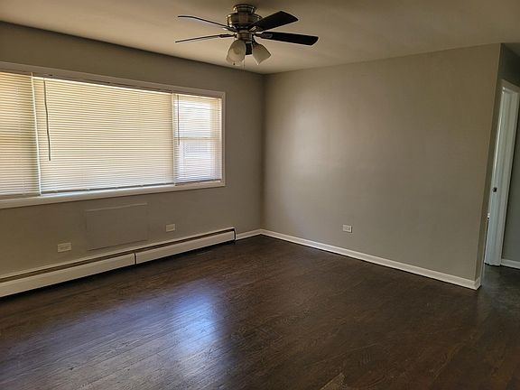 2nd image of 3424 Warren Ave #3