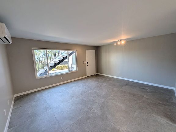 4th image of 3925 Georgia St #2
