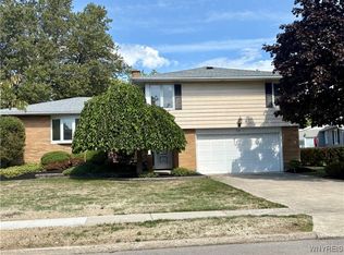 66 Willowgrove Ct, Tonawanda, NY 14150