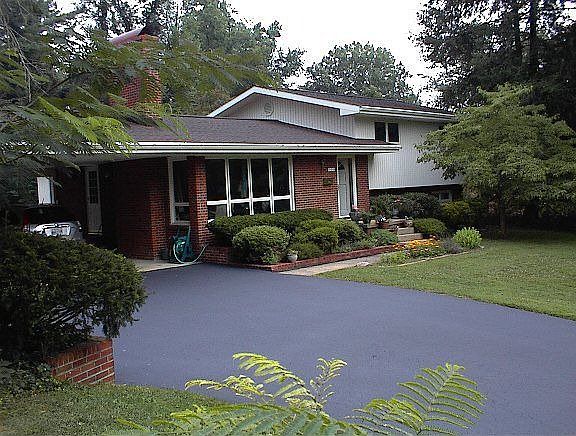1st image of 705 Forest Ave
