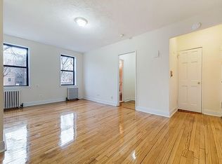 21-09 19th St #1C, Astoria, NY 11105