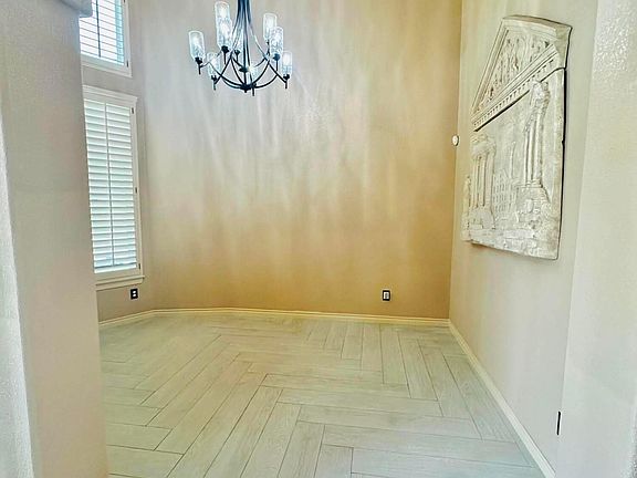 4th image of 3853 Tierra Campa Dr