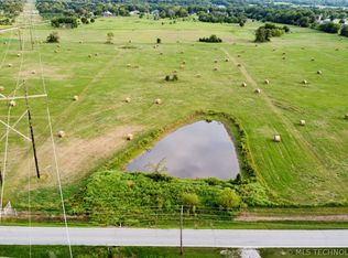 8610 E 480th Rd, Claremore, OK 74019