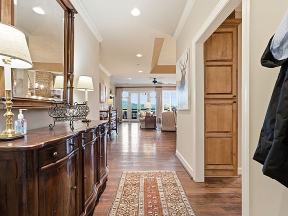 5th image of 410 Highlands Cove Drive #D