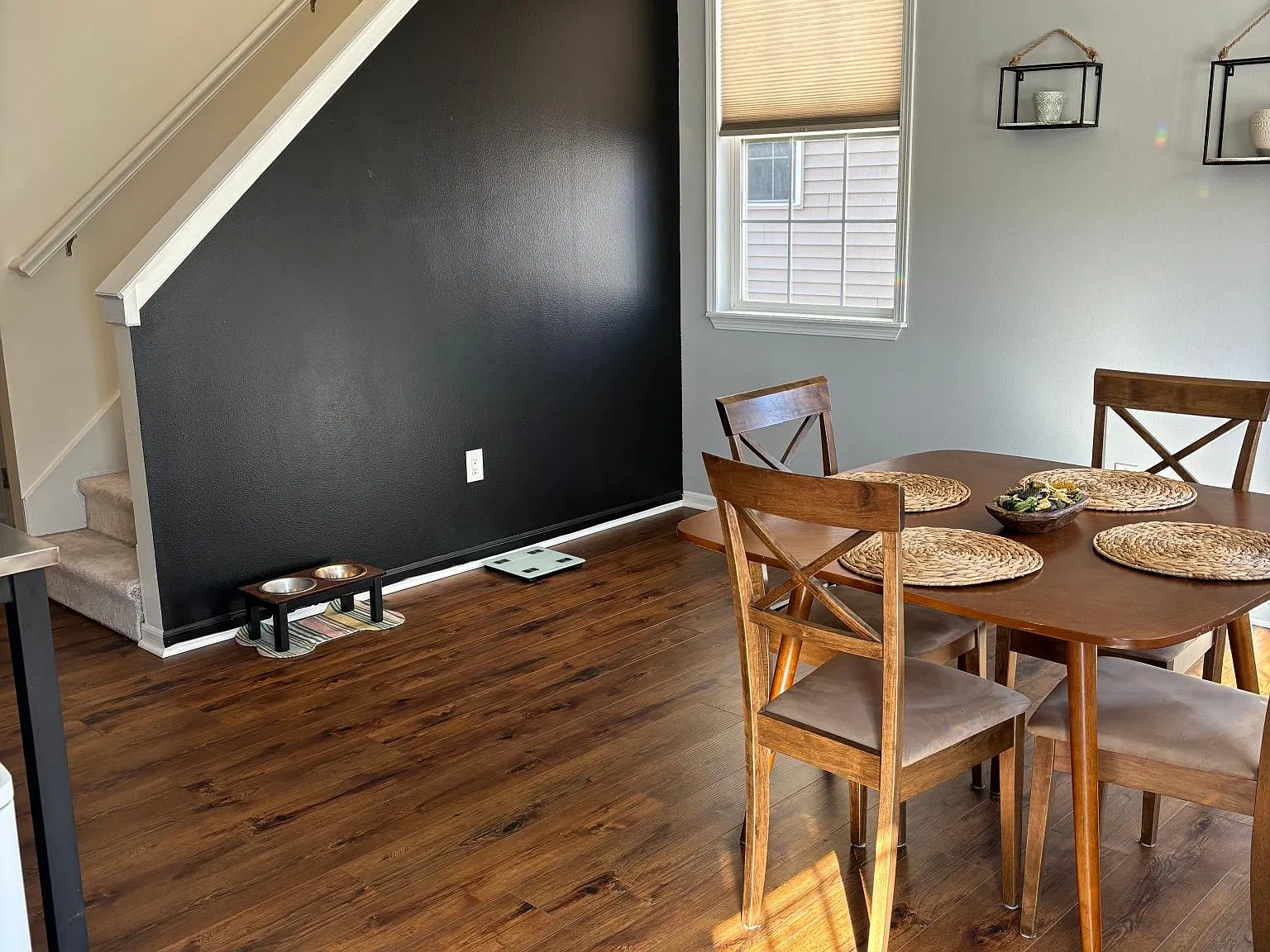 3 bed, 2.5 bath, 1520 sqft, $1,750 — Photo 3
