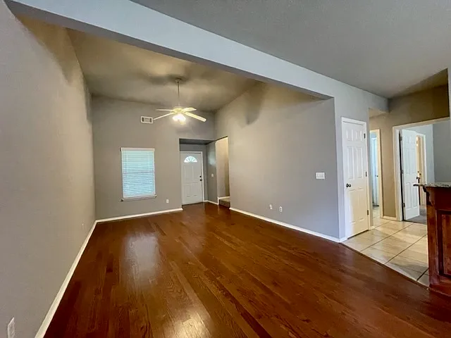 3103 Deerfield Blvd #1 — Photo 5
