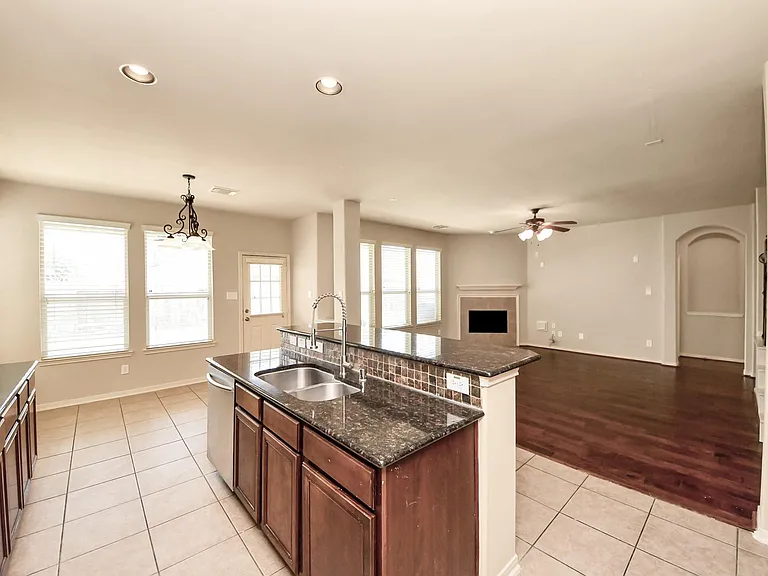 4 Palmdale Ln — Photo 25