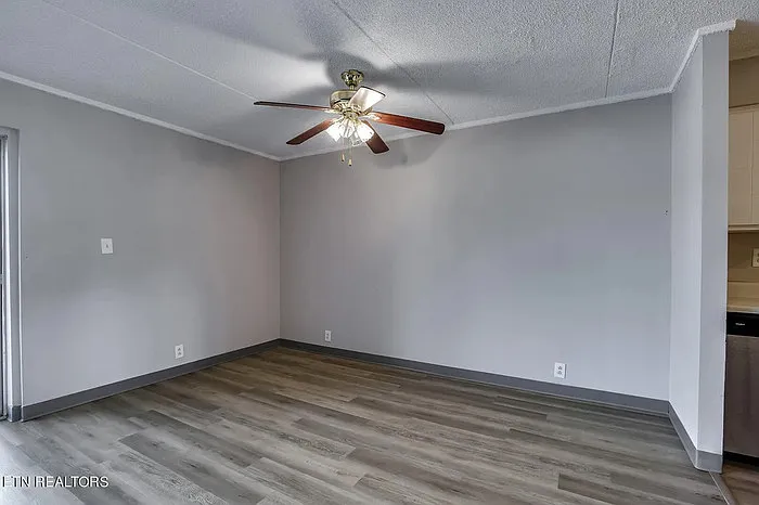 400 Dublin Dr — Photo 14