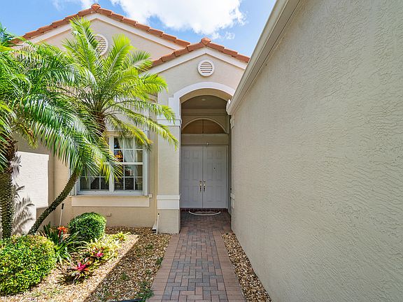 4th image of 12074 Oakvista Dr