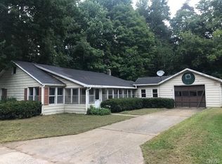 13 Forest Dr, Pulaski, NY 13142