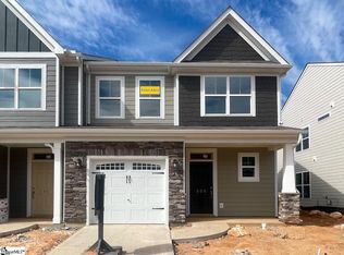 512 Pennyston Ln, Simpsonville, SC 29681