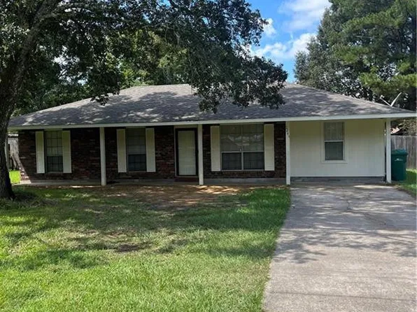 5243 Teri St, Zachary, LA 70791