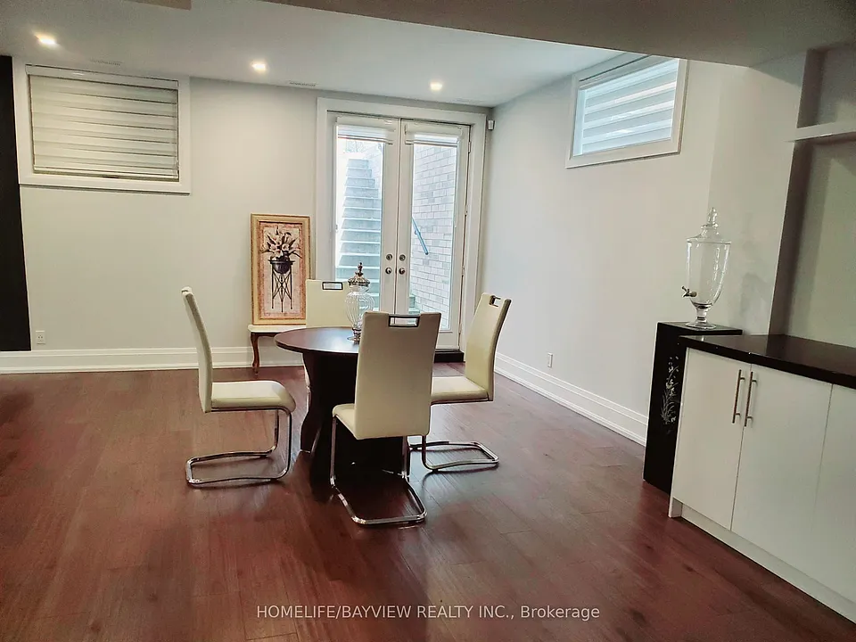 11 Walnut Cres