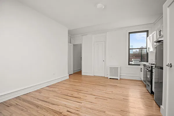 Rented by Cooper & Cooper Real Estate | media 5