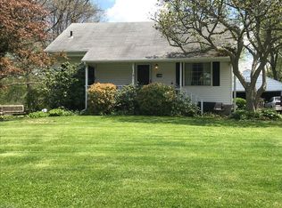 1463 Melbourne Dr, Girard, OH 44420