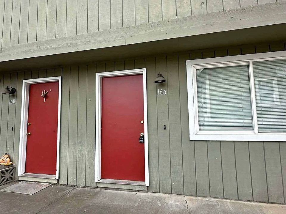 1st image of 166 Salem Heights Ave SE #166