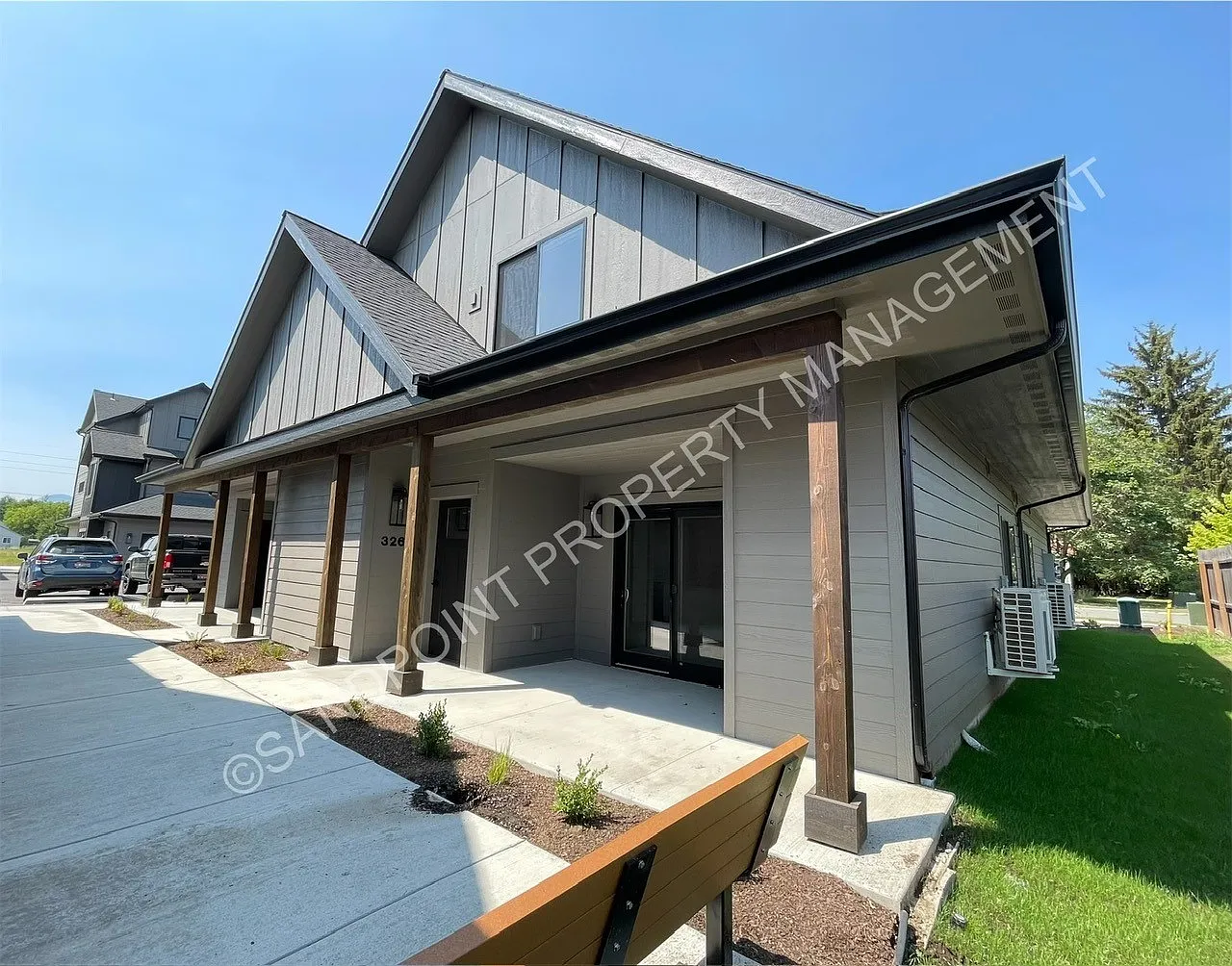 2 bed, 1.5 bath, 938 sqft, $1,795 — Photo 2