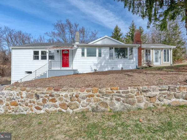 576 Lewisberry Rd, New Cumberland, PA 17070