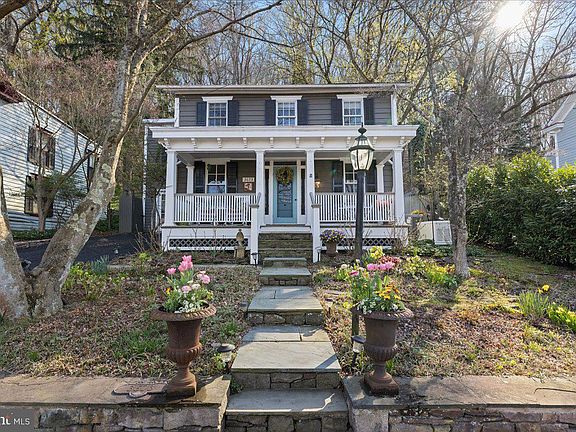 2nd image of 3673 River Rd