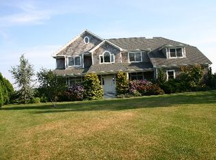 16 Diamon Ct, Southampton, NY 11968