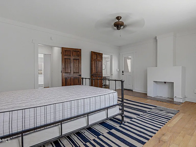 2911 Grant Ave — Photo 24