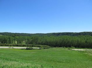 Iawinn Rd, Decorah, IA 52101