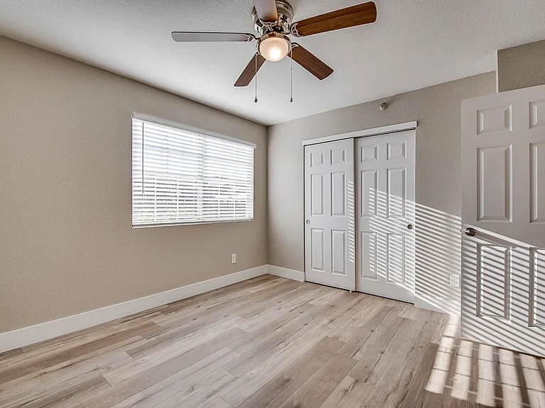 2750 S Durango Dr — Photo 21