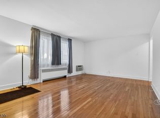 10A Troy Dr UNIT 10A, Springfield, NJ 07081