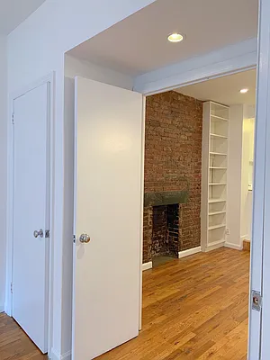 Rented by Compass | media 22